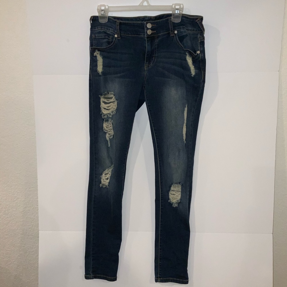 Vanity Woman’s Size 30 Jeans
